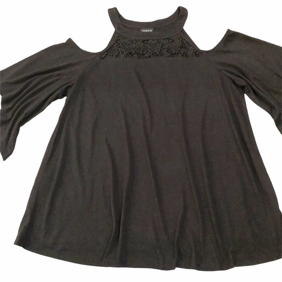 Torrid Crochet Cold Shoulder Top - Picture 5 of 9